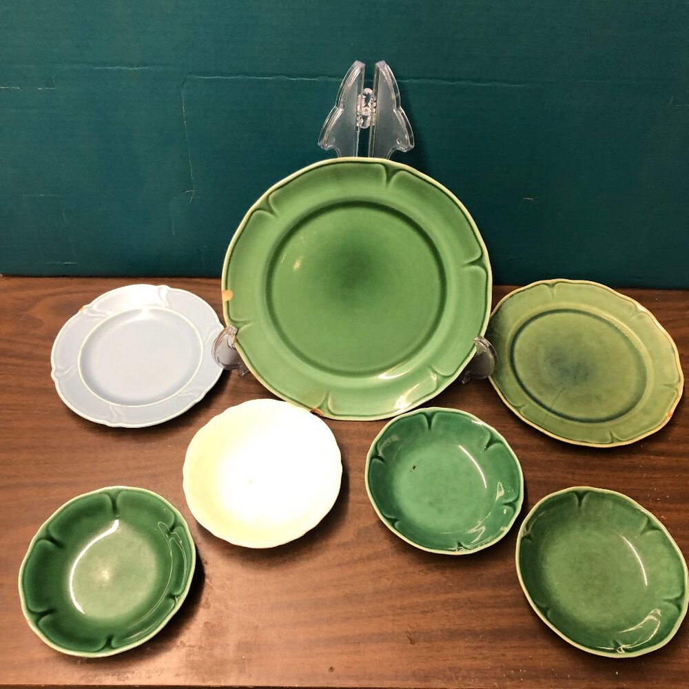 Vintage Homer Laughlin Replacement Plates / bowls 3 plates / 4 bowls